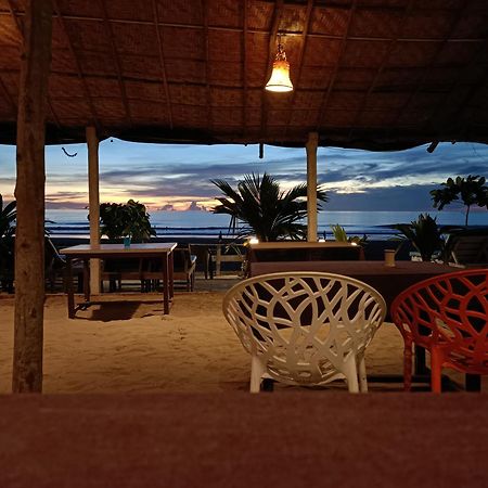 Shantaram Beach Huts Arambol Eksteriør billede