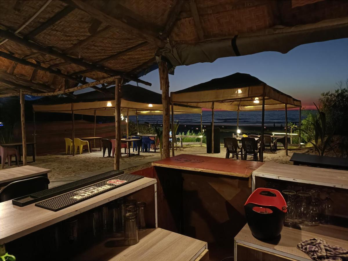 Shantaram Beach Huts Arambol Eksteriør billede