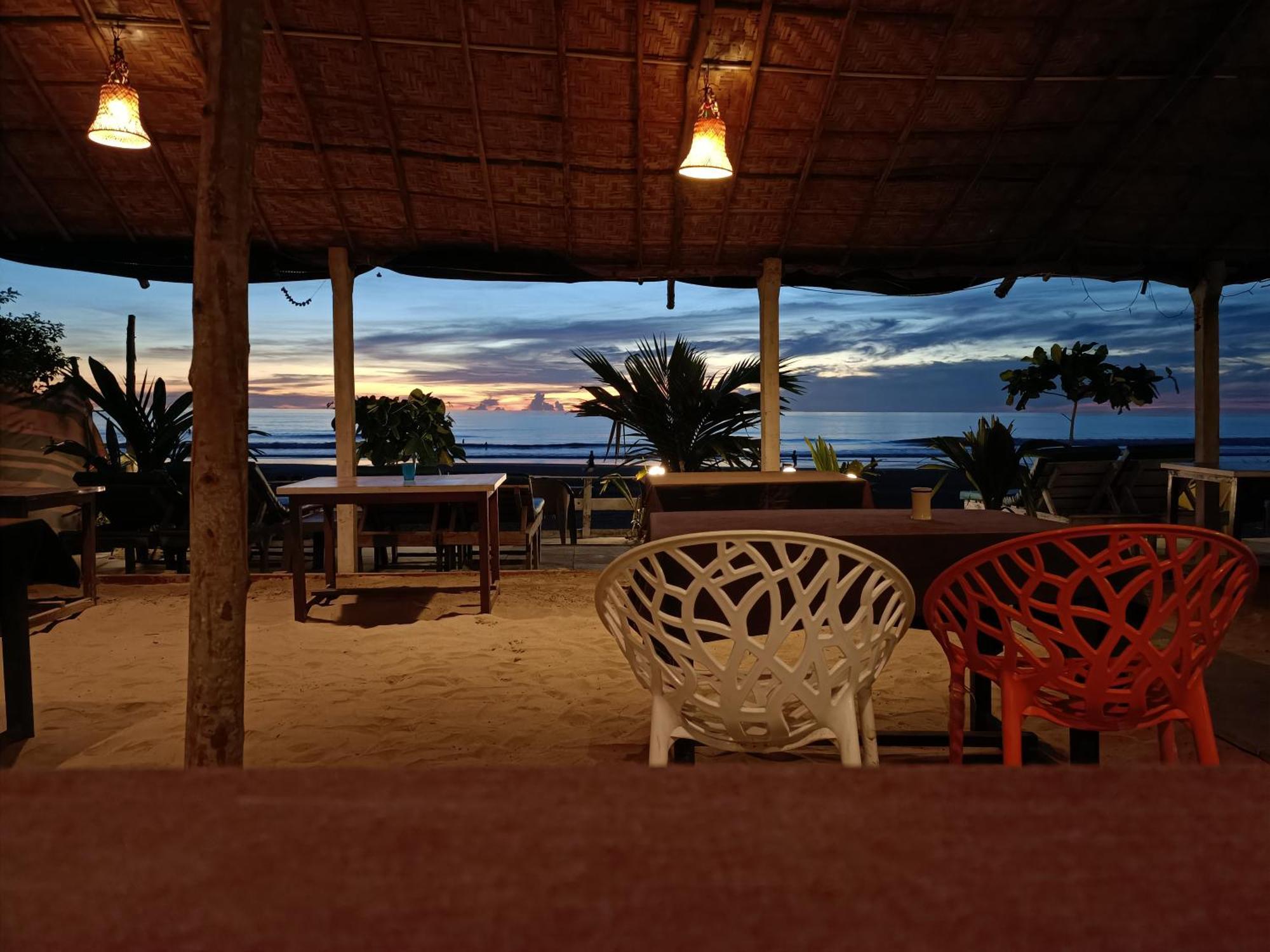 Shantaram Beach Huts Arambol Eksteriør billede
